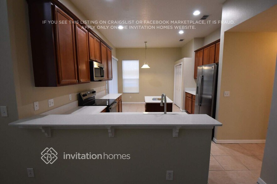 Building Photo - 150 Summit Ash Way