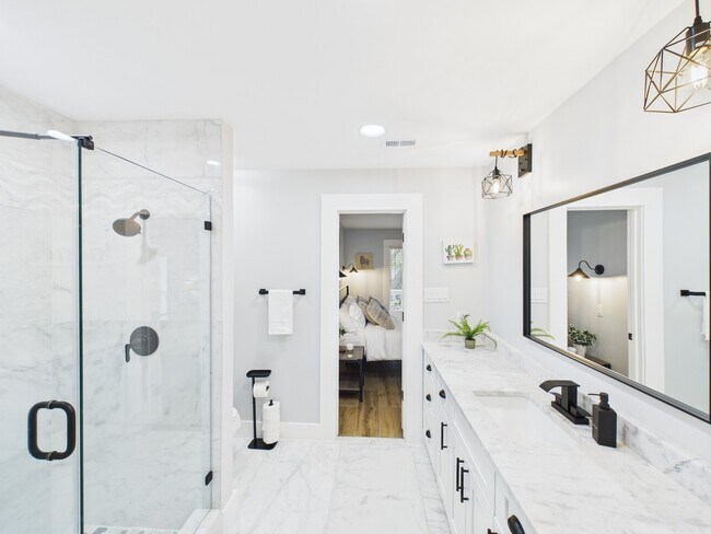 Building Photo - 5430 Havenwoods Dr