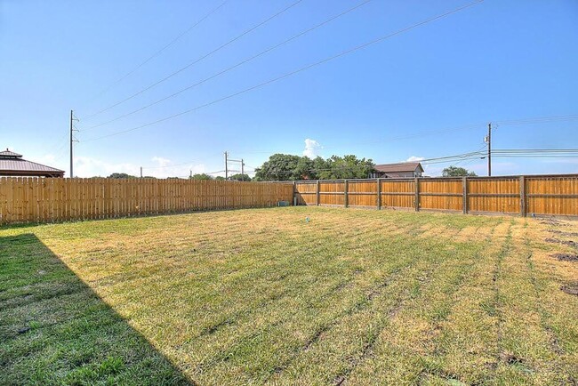 Building Photo - 7522 Sable Creek Dr