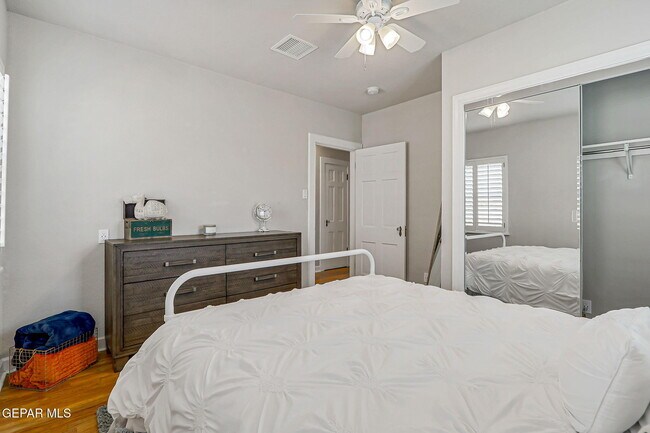 Building Photo - 3511 Murray Pl
