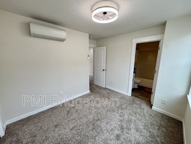 Building Photo - 8804 N Edison St