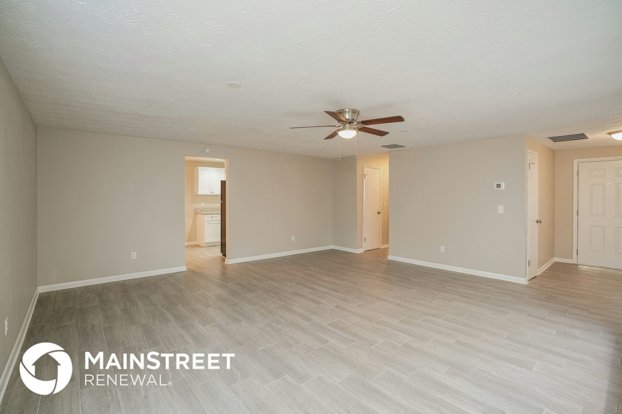 Building Photo - 970 Dostie Cir