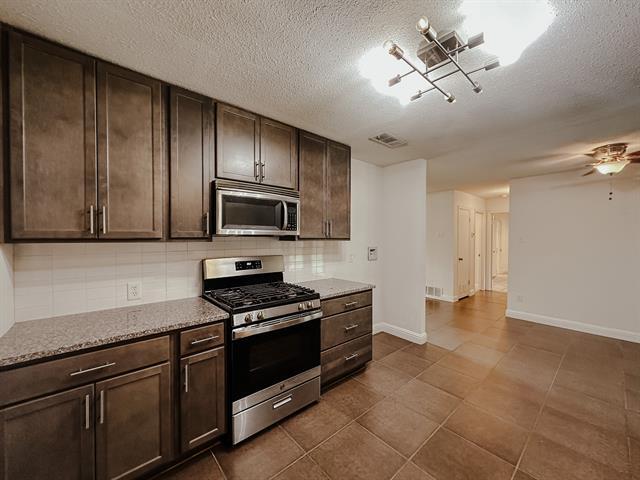 Building Photo - 6600 Lakeside Dr