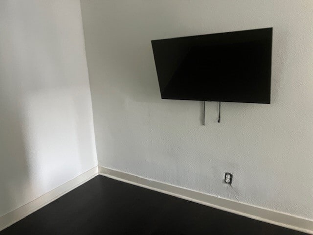 Building Photo - 5603 Petty St