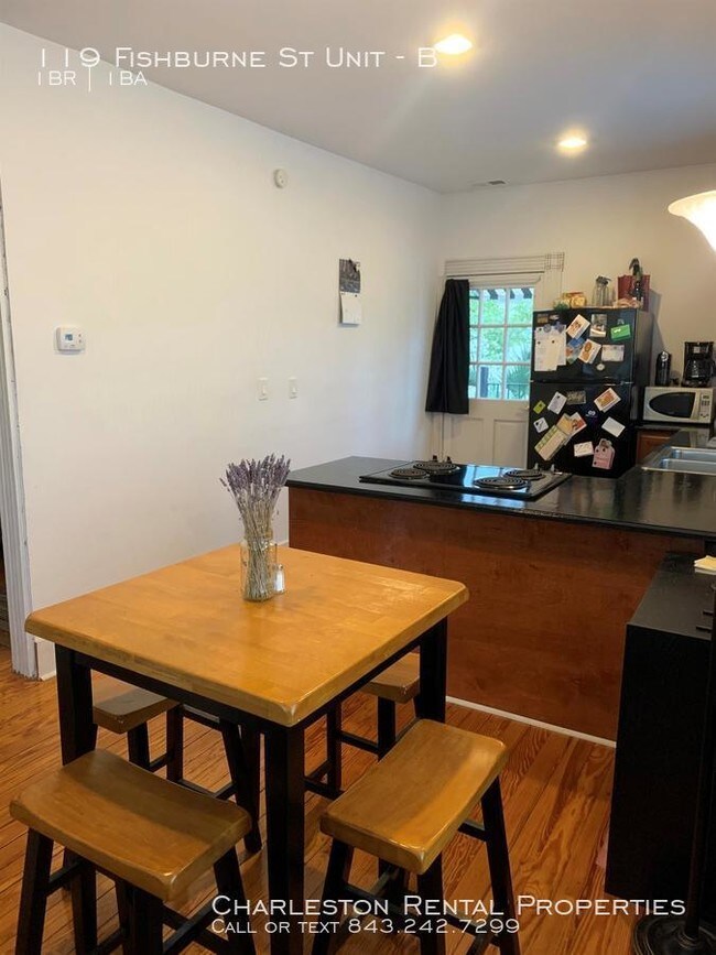 Building Photo - 119 Fishburne St