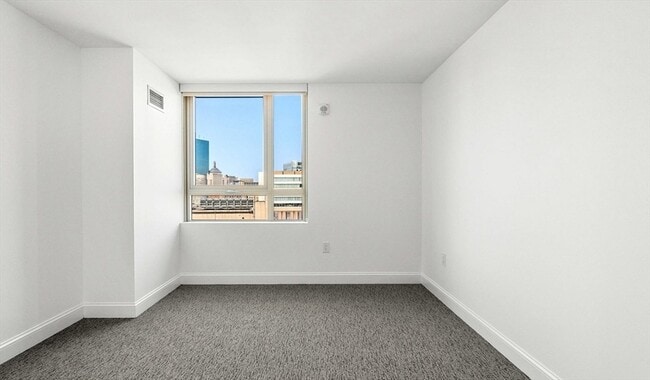 Primary Photo - 99 Kneeland St