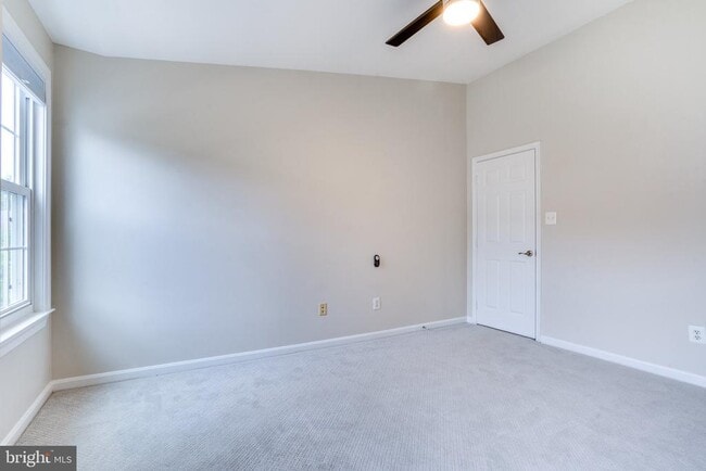 Building Photo - 4307 Chariot Ct