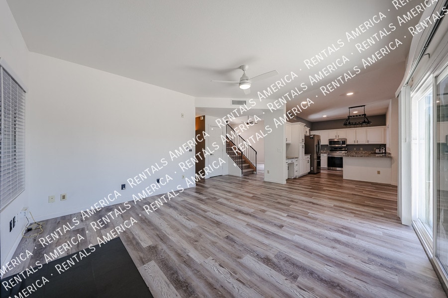 Building Photo - 6101 W Whispering Wind Dr