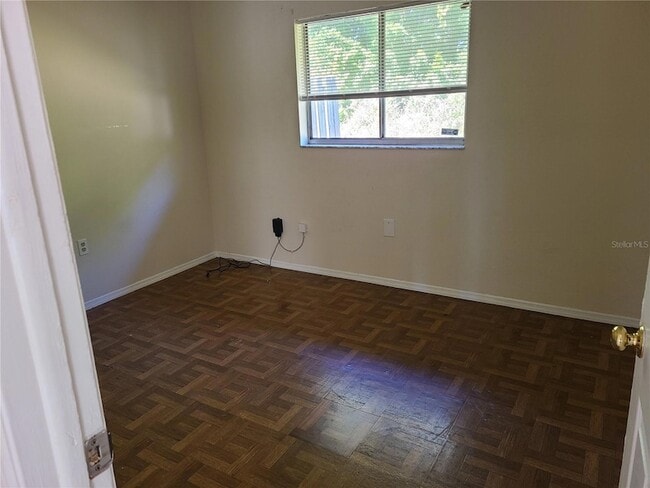 Building Photo - 1307 54th Ave E