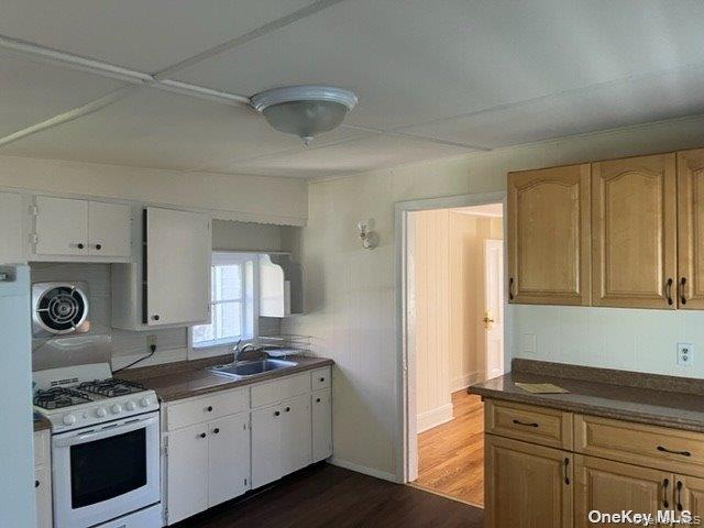 Building Photo - 31 Old Dock Rd