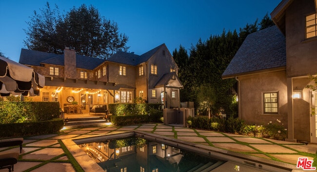 Building Photo - 1614 N Fairfax Ave