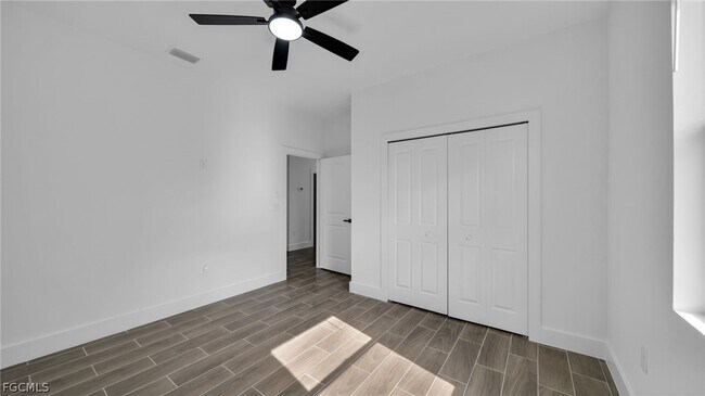 Building Photo - 328 Gordon Ave S