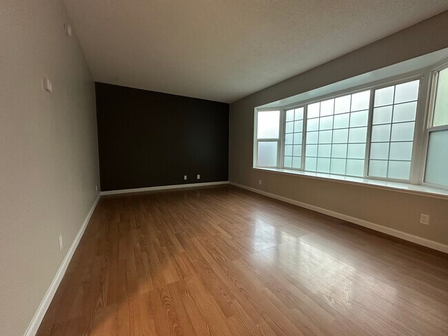 Building Photo - 3685 Cape Cod Ct