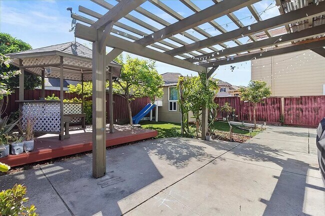 Building Photo - 1101 Panoche Ct