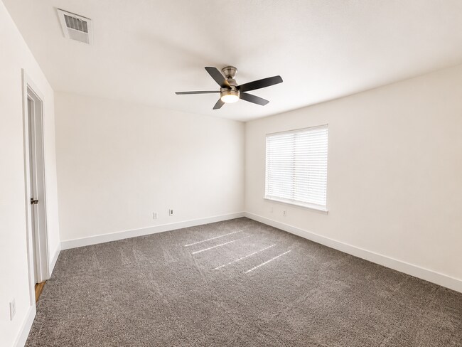 Building Photo - 4247 Madera Rd