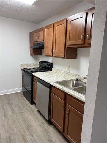 Building Photo - 1600 Newport Pl