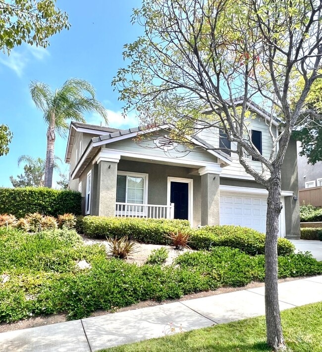 Building Photo - Elegant 3-Bedroom Home in Gated Vista Comm...