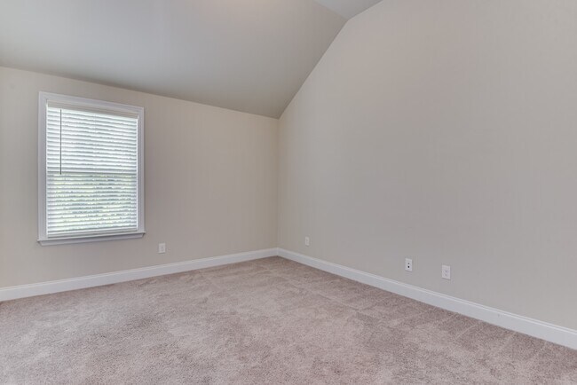 Building Photo - 4050 Stowe Dr