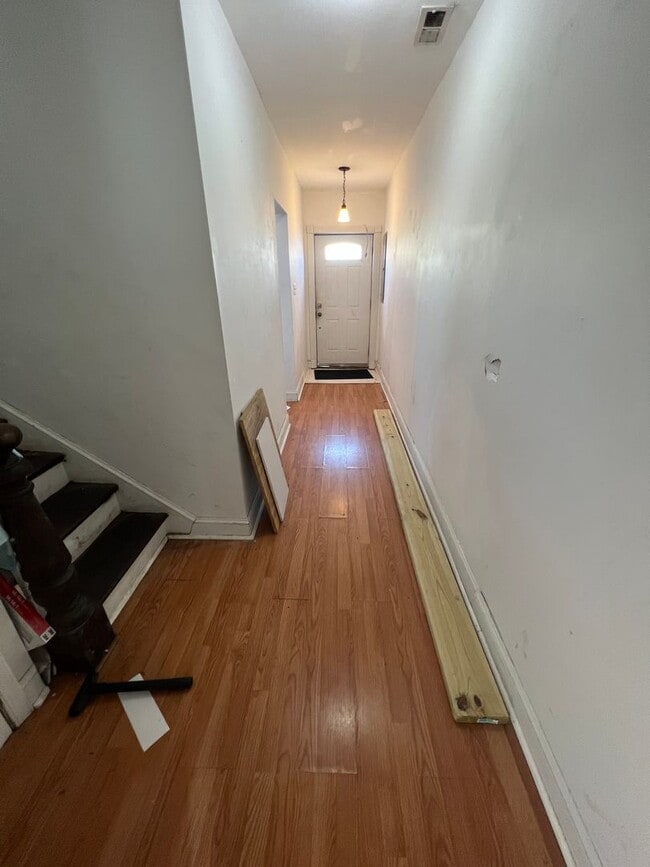 Building Photo - Very Spacious 4bdrm/2bth House on W CARY STREET in the Heart of VCU!!!