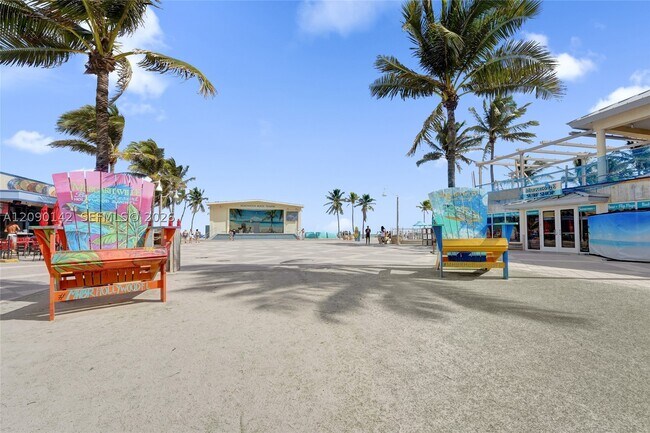 Building Photo - 1600 S Ocean Dr