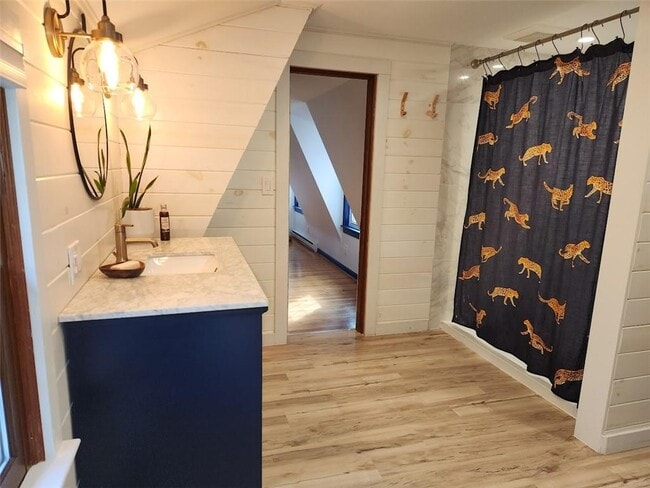 Building Photo - 275 S Pierce Rd