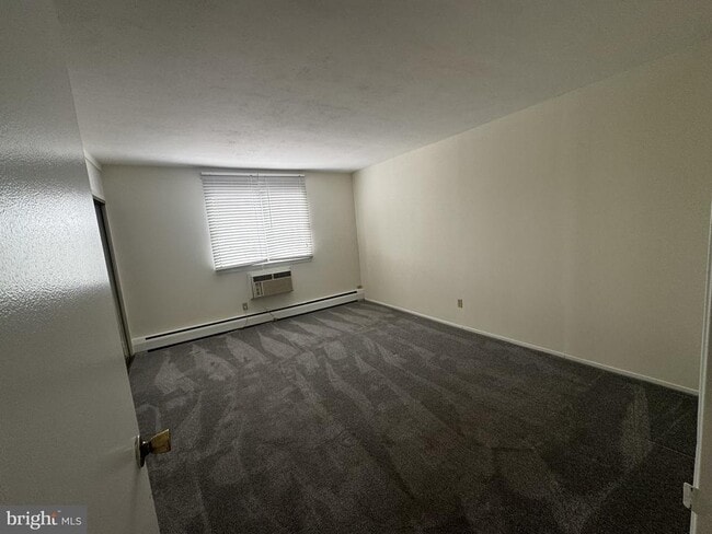Building Photo - 120 N Bethlehem Pike