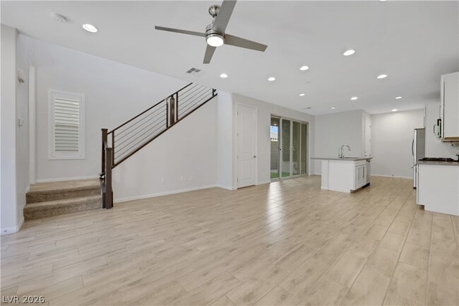 Building Photo - 11696 Redwood Mountain Ave