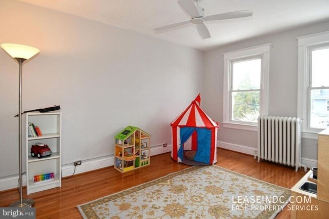 Building Photo - 4709 9th St NW