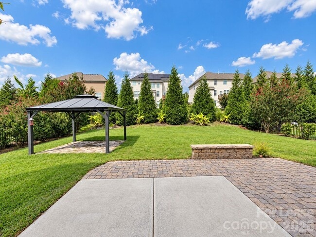 Building Photo - 2642 Treeline Dr