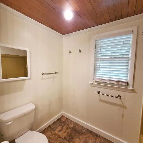 Building Photo - 504 Robin Ln