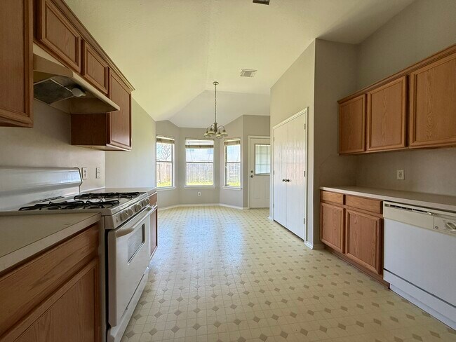 Building Photo - 12510 Magnolia Canyon