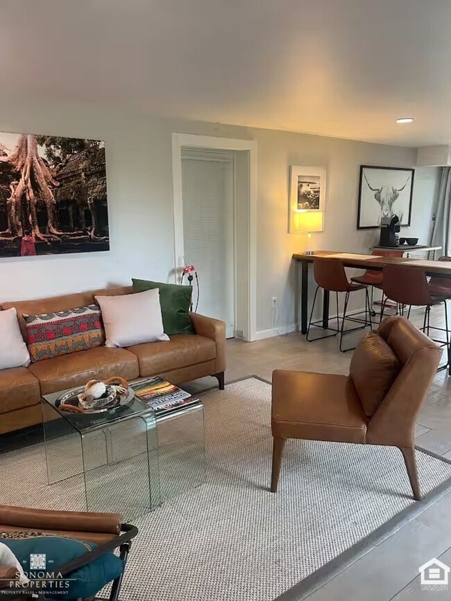 Building Photo - 1 Bedroom ADU with Sweeping Views