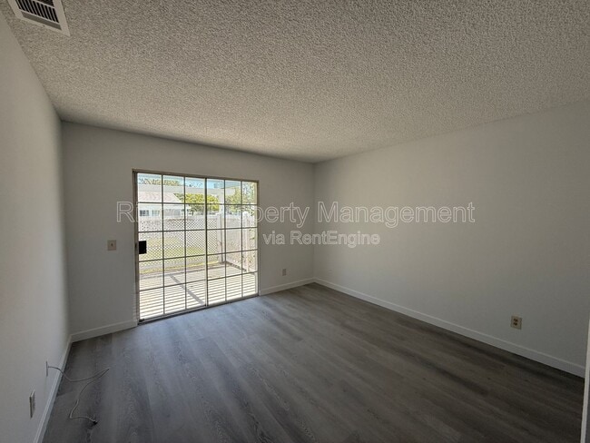 Building Photo - 3440 Huerta Ct