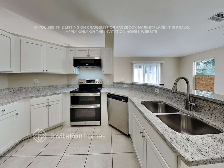Building Photo - 550 Dove Ct