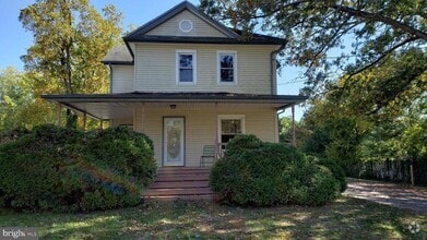Building Photo - 2575 S Main Rd