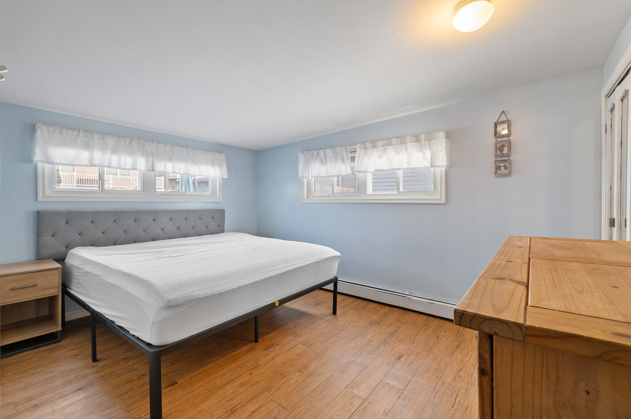 Building Photo - 104 7th Ave