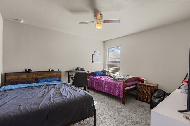 Building Photo - 6908 Wagon Ct