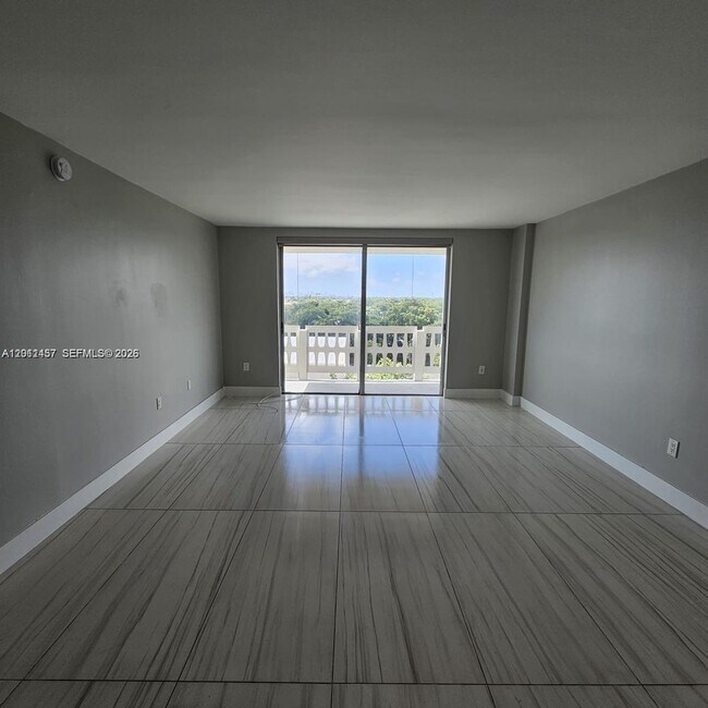 Building Photo - 15600 NW 7th Ave