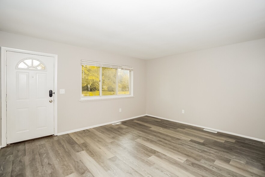 Building Photo - 1957 S Christine St