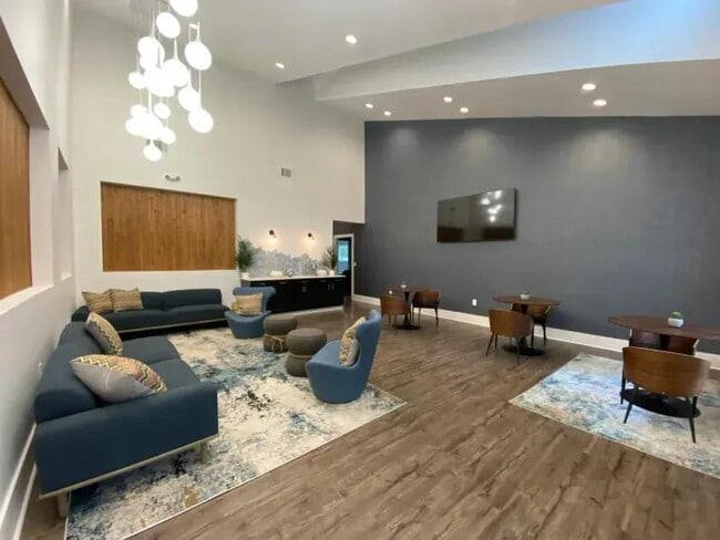 Building Photo - Cumberland Pointe