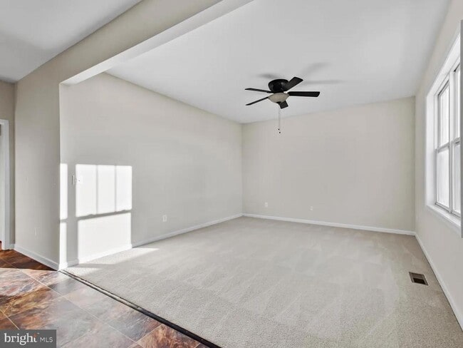 Building Photo - 2486 Winthrop Dr