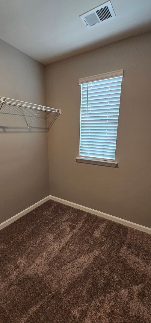 Building Photo - Luxury Meets Privacy in This 4-Bedroom Cul...