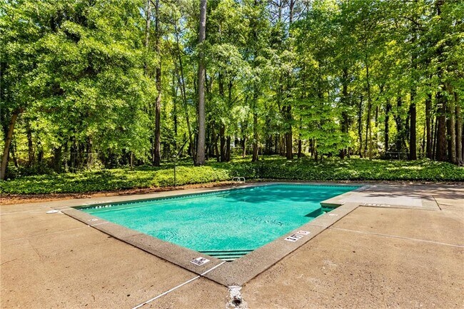 Building Photo - 408 Warm Springs Cir