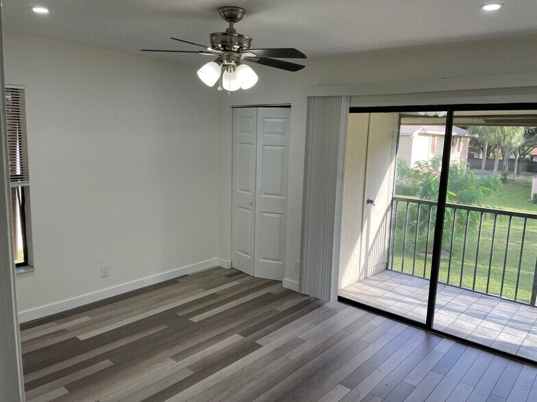 Bdrm 2 - 3939 NE 5th Ave