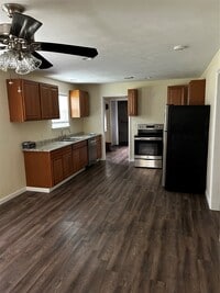 Building Photo - 17811 Bamwood Rd