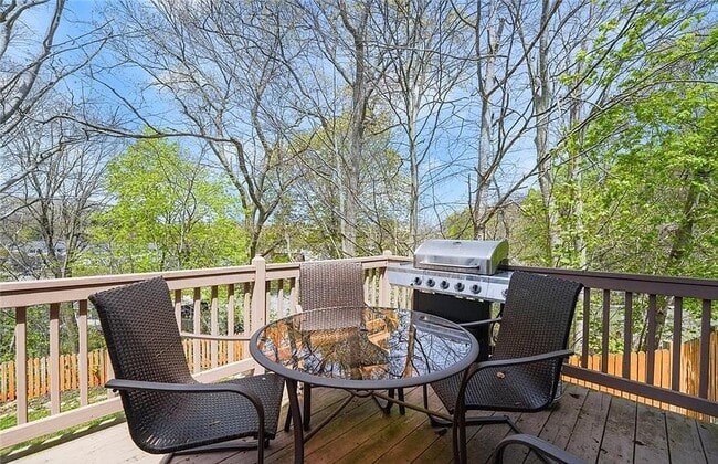 Building Photo - 3 Ridge Ln