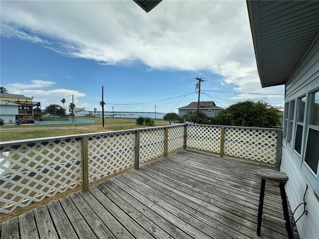 Building Photo - 810 S Sandpiper St