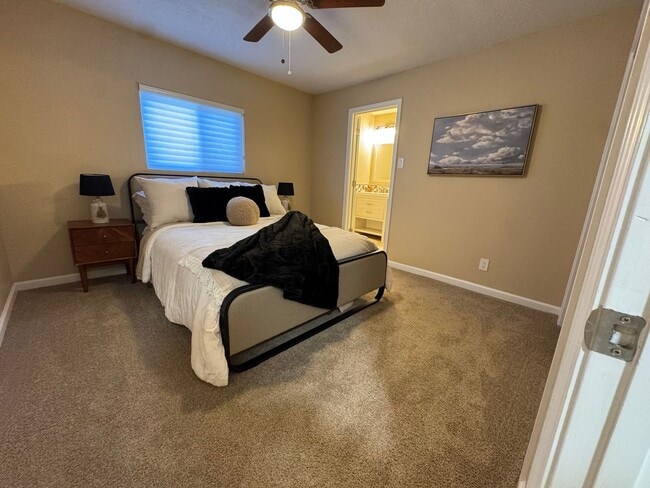 Building Photo - One of a kind NE Heights Home