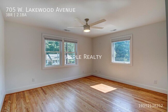 Building Photo - 705 W Lakewood Ave