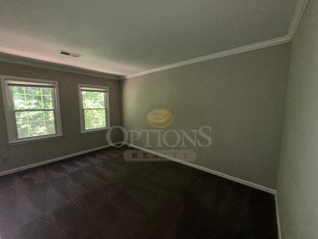 Building Photo - 2BR Townhouse in Roswell